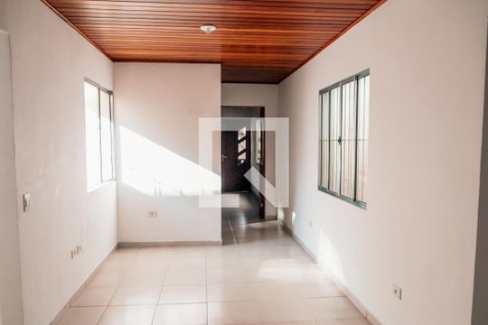 Casa para alugar com 1 quarto, 50m² em Centro, Embu das Artes