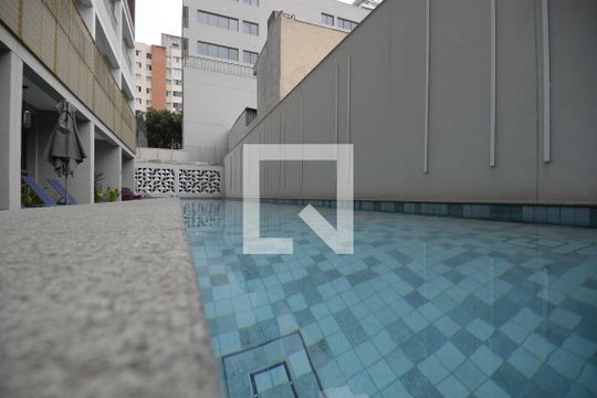 Piscina de kitnet/studio à venda com 1 quarto, 20m² em Paraíso, São Paulo