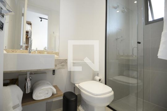 Banheiro de kitnet/studio à venda com 1 quarto, 20m² em Paraíso, São Paulo