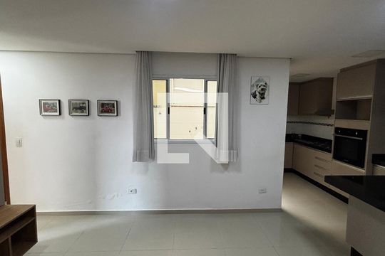 Sala de apartamento à venda com 2 quartos, 60m² em Jardim Ana Maria, Santo André
