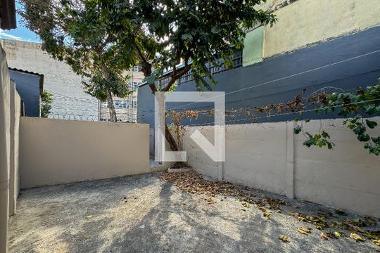 Quintal de casa à venda com 4 quartos, 360m² em Nova Suíça, Belo Horizonte