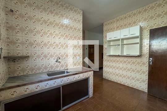 Cozinha de casa à venda com 4 quartos, 360m² em Nova Suíça, Belo Horizonte