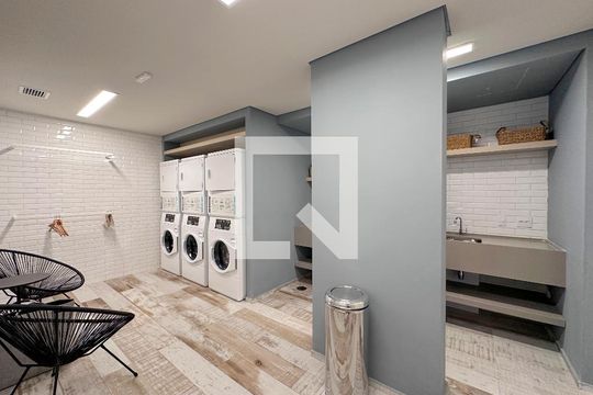 Lavanderia de kitnet/studio à venda com 1 quarto, 24m² em Campo Belo, São Paulo