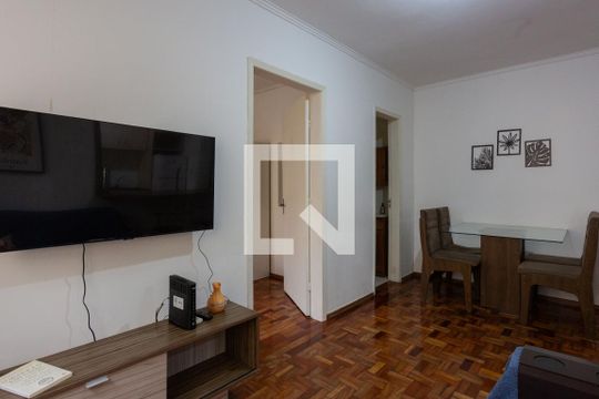 Sala de apartamento para alugar com 1 quarto, 44m² em Jardim Europa, Porto Alegre