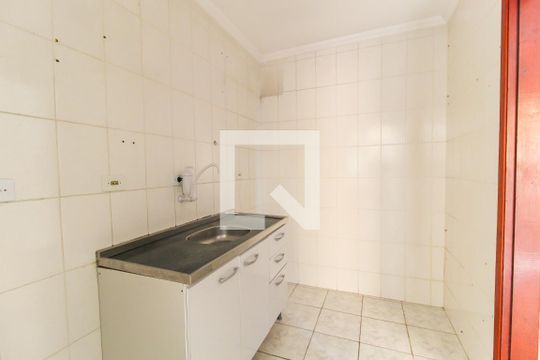 Cozinha de apartamento à venda com 2 quartos, 48m² em Jardim Lajeado, São Paulo