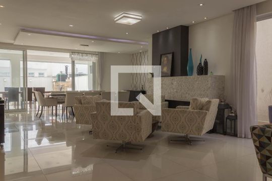 Casa de Condomínio à venda com 4 quartos, 580m² em Vila Lusitânia, São Bernardo do Campo