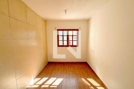 Quarto de casa para alugar com 1 quarto, 40m² em Ingleses do Rio Vermelho, Florianópolis