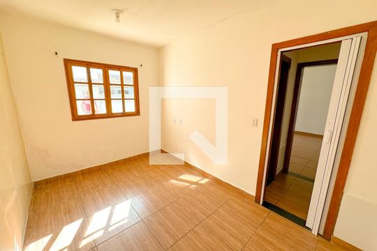 Quarto de casa para alugar com 1 quarto, 40m² em Ingleses do Rio Vermelho, Florianópolis