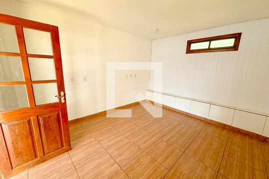 Sala de casa para alugar com 1 quarto, 40m² em Ingleses do Rio Vermelho, Florianópolis