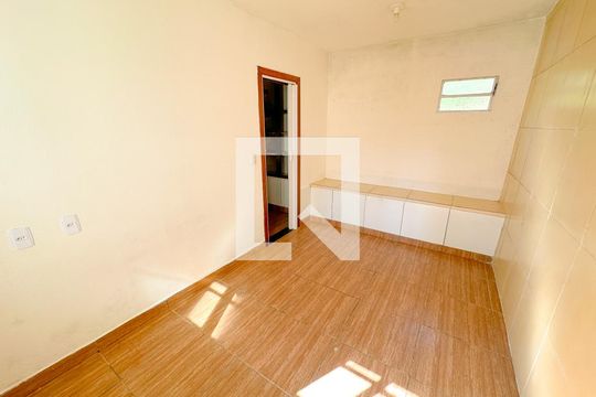Quarto de casa para alugar com 1 quarto, 40m² em Ingleses do Rio Vermelho, Florianópolis
