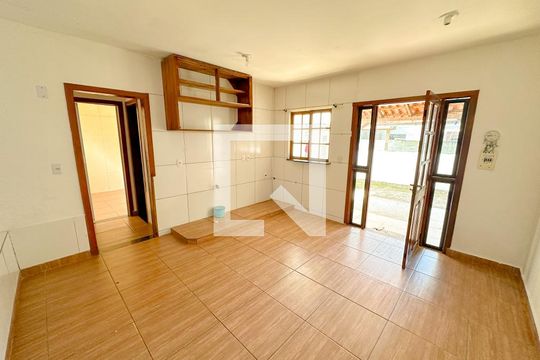Sala de casa para alugar com 1 quarto, 40m² em Ingleses do Rio Vermelho, Florianópolis