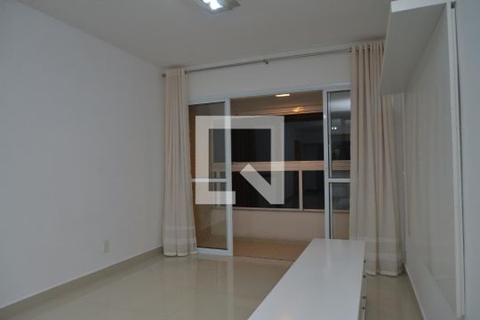 Sala de apartamento à venda com 3 quartos, 110m² em Vila Bastos, Santo André