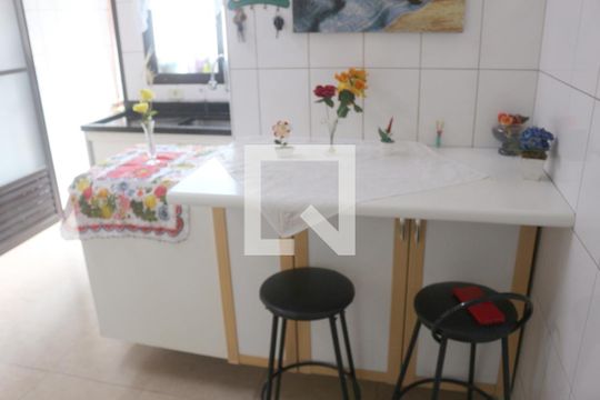 Cozinha de apartamento à venda com 3 quartos, 95m² em Santa Maria, São Caetano do Sul
