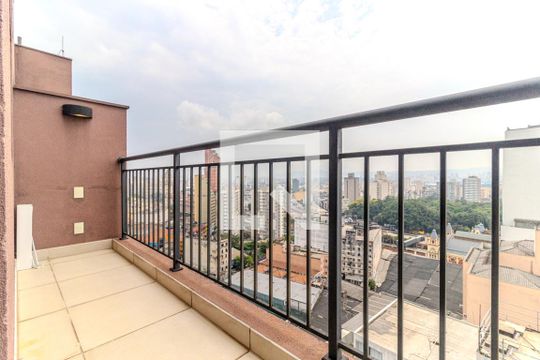 Varanda de kitnet/studio para alugar com 1 quarto, 26m² em Centro, São Paulo