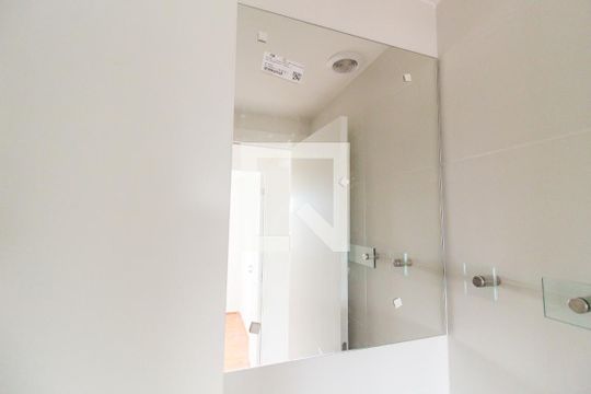 Banheiro de apartamento à venda com 2 quartos, 33m² em Itaquera, São Paulo