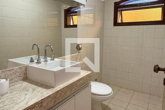 Lavabo de casa de condomínio à venda com 3 quartos, 209m² em Residencial Quatro (alphaville), Santana de Parnaíba