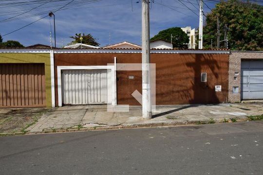 Fachada de casa à venda com 3 quartos, 290m² em Chácara da Barra, Campinas