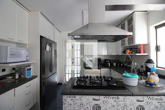 Cozinha de casa à venda com 3 quartos, 300m² em Jardim das Americas, São Bernardo do Campo