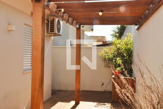 Varanda de casa de condomínio à venda com 3 quartos, 170m² em Jardim Pari, Paulínia