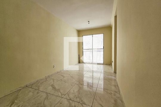 Sala de apartamento para alugar com 2 quartos, 46m² em Quintino Bocaiúva, Rio de Janeiro