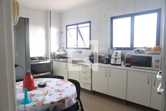Cozinha de apartamento à venda com 3 quartos, 144m² em Vila da Saúde, São Paulo