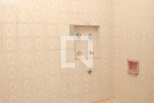 Banheiro Quarto 1 Suíte de casa à venda com 3 quartos, 350m² em Auxiliadora, Porto Alegre