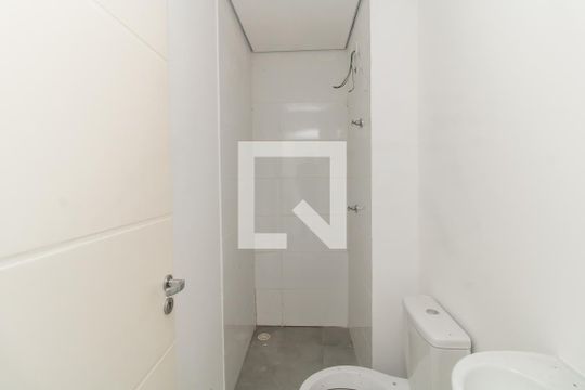 Banheiro de apartamento à venda com 2 quartos, 42m² em Vila São Francisco (Zona Leste), São Paulo