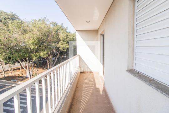 Sacada de apartamento à venda com 2 quartos, 42m² em Vila São Francisco (Zona Leste), São Paulo