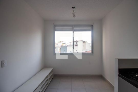 Sala/Cozinha de apartamento à venda com 2 quartos, 32m² em Fazenda Aricanduva, São Paulo