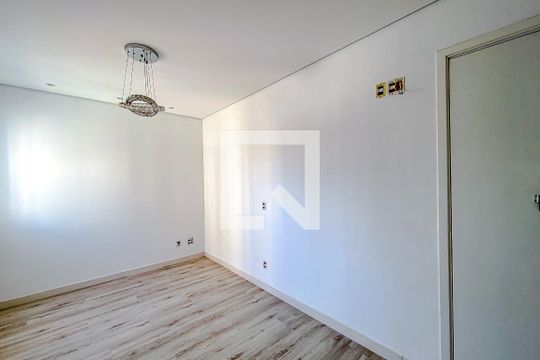 Suíte de apartamento para alugar com 2 quartos, 74m² em Vila Regente Feijó, São Paulo