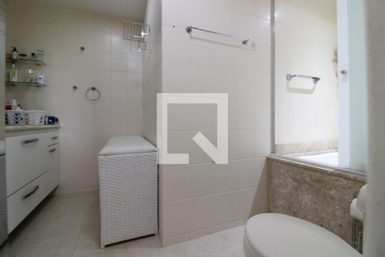 Banheiro Suíte  de apartamento à venda com 3 quartos, 105m² em Barra da Tijuca, Rio de Janeiro