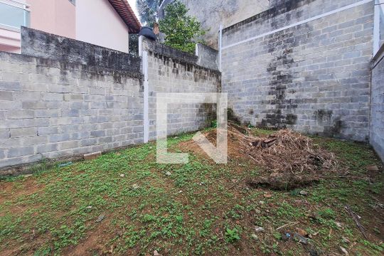 Quintal de casa de condomínio à venda com 3 quartos, 350m² em Maravista, Niterói