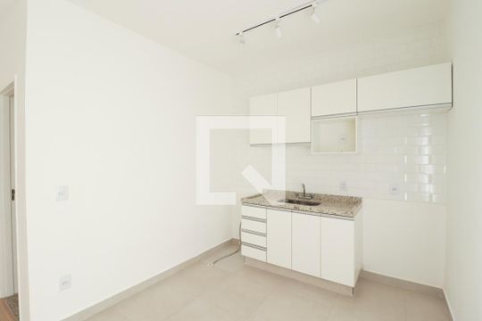 Studio de kitnet/studio para alugar com 1 quarto, 30m² em Parque Peruche, São Paulo