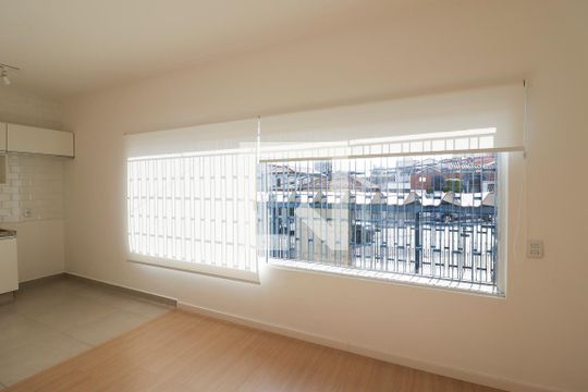Studio de kitnet/studio para alugar com 1 quarto, 30m² em Parque Peruche, São Paulo