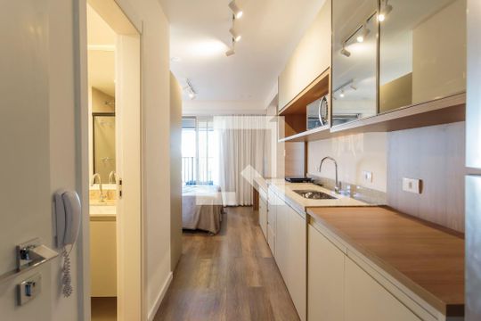 Kitnet/Studio para alugar com 1 quarto, 29m² em Moema, São Paulo