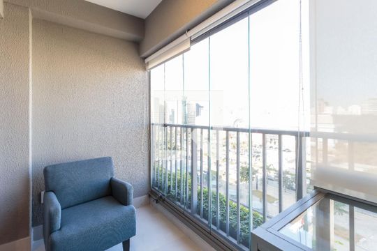 Varanda de kitnet/studio para alugar com 1 quarto, 29m² em Moema, São Paulo