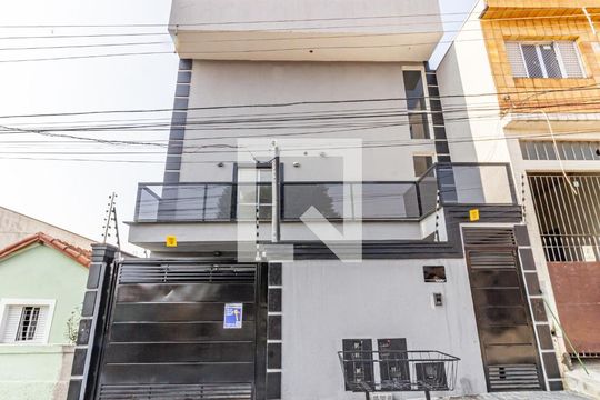 Fachada de casa de condomínio à venda com 2 quartos, 74m² em Vila Invernada, São Paulo