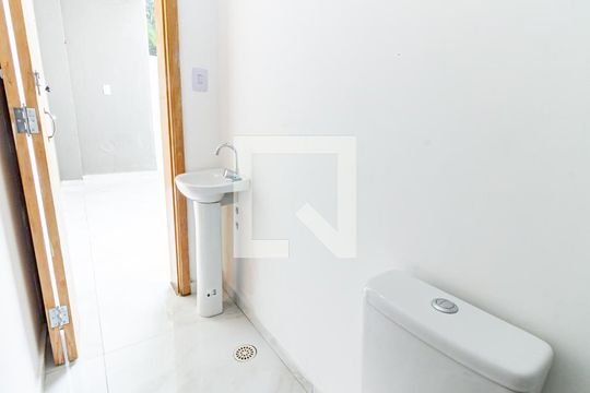 Lavabo de casa de condomínio à venda com 2 quartos, 74m² em Vila Invernada, São Paulo