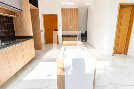 Sala/Cozinha de casa de condomínio à venda com 2 quartos, 74m² em Vila Invernada, São Paulo
