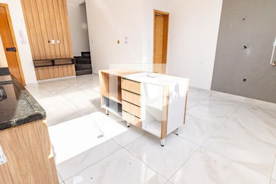 Sala/Cozinha de casa de condomínio à venda com 2 quartos, 74m² em Vila Invernada, São Paulo