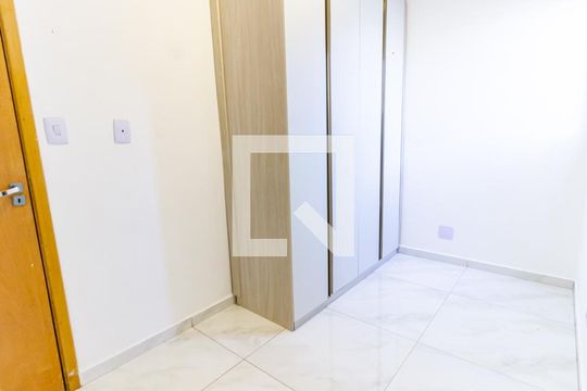 Suíte 1 de casa de condomínio à venda com 2 quartos, 74m² em Vila Invernada, São Paulo