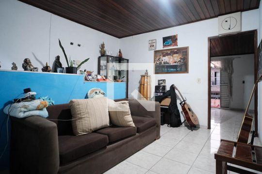 Casa à venda com 4 quartos, 217m² em Jardim Aricanduva, São Paulo