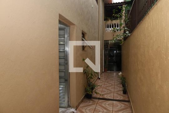 Quintal de casa à venda com 3 quartos, 144m² em Vila Siria, São Paulo