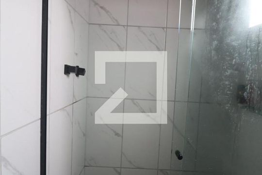 Banheiro 2 de casa à venda com 4 quartos, 150m² em Niterói, Canoas
