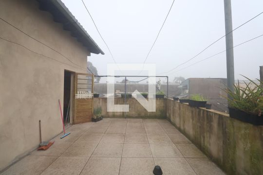 Varanda de casa à venda com 4 quartos, 150m² em Niterói, Canoas