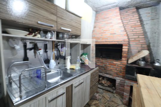 Área comum - Churrasqueira de casa à venda com 4 quartos, 150m² em Niterói, Canoas