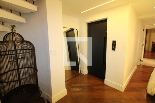 Hall de entrada de apartamento à venda com 3 quartos, 288m² em Santana, São Paulo