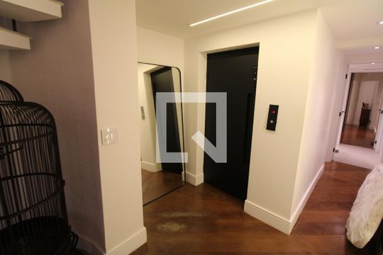 Hall de entrada de apartamento à venda com 3 quartos, 288m² em Santana, São Paulo