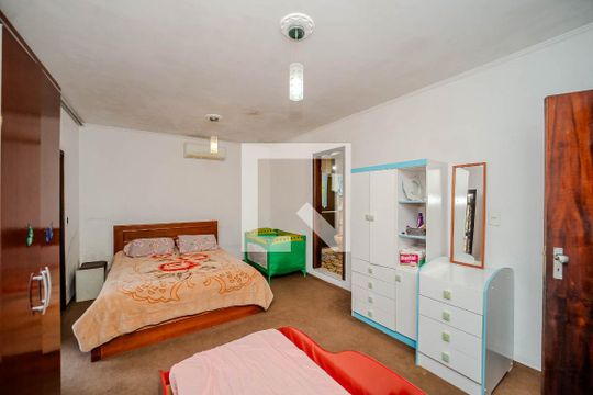Suíte de casa à venda com 3 quartos, 287m² em Sarandi, Porto Alegre