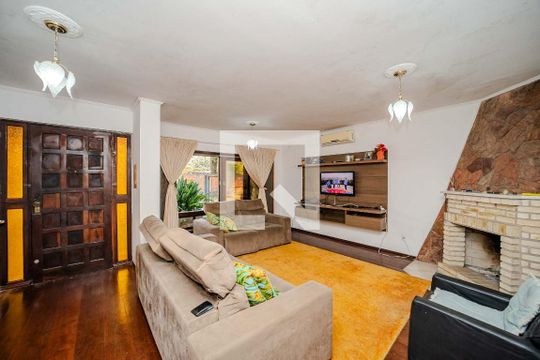 Casa à venda com 3 quartos, 287m² em Sarandi, Porto Alegre
